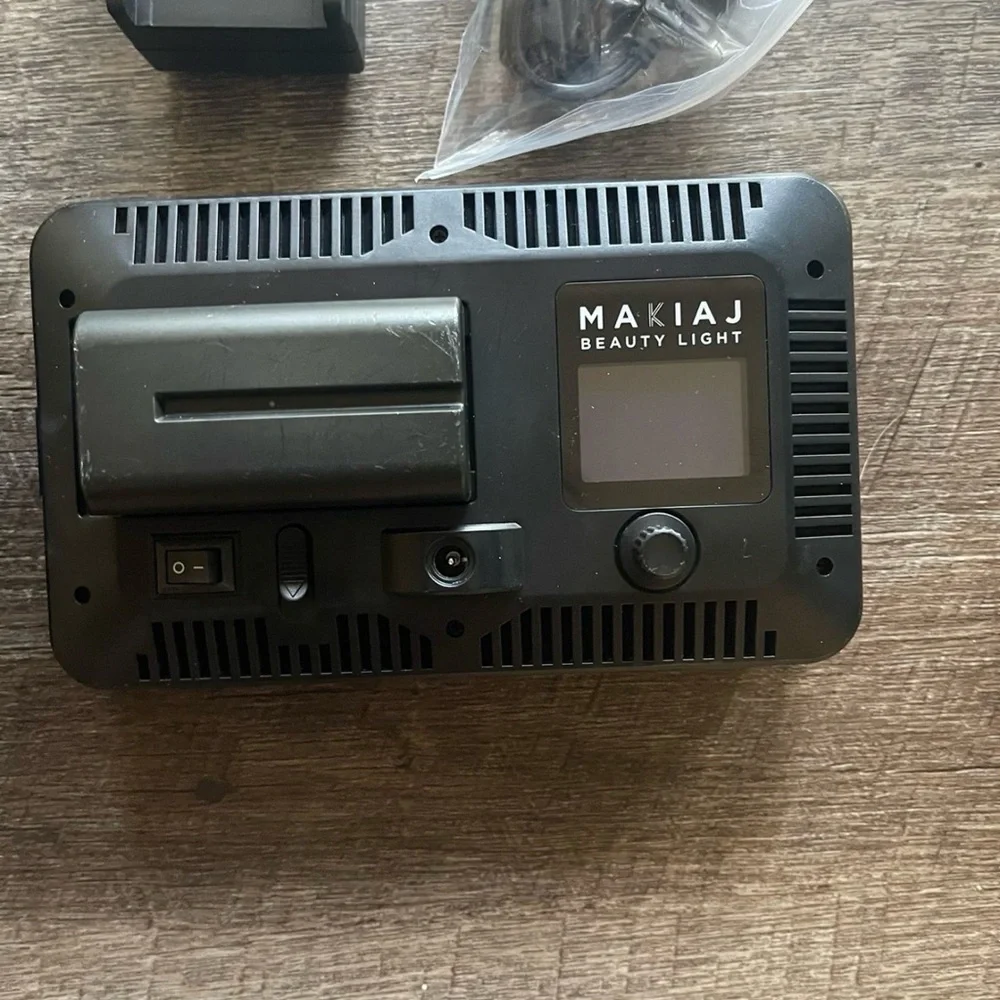 LED Video Light Kit with Case - Picture 2 of 2